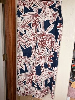BRAND NEW- Navy Floral Wide-Leg Pants with White and Rust Print